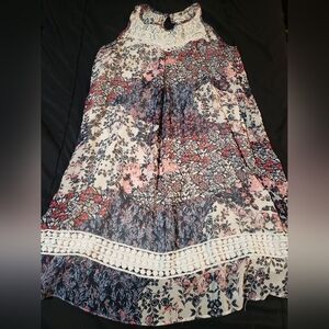 A byer women's dress size medium